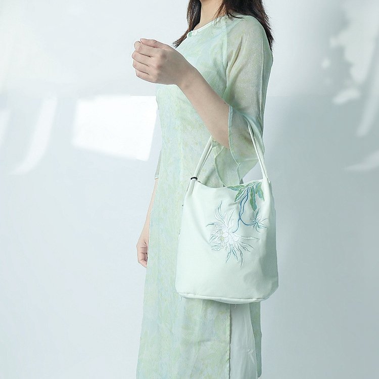 Vintage Canvas Embroidered Handbag