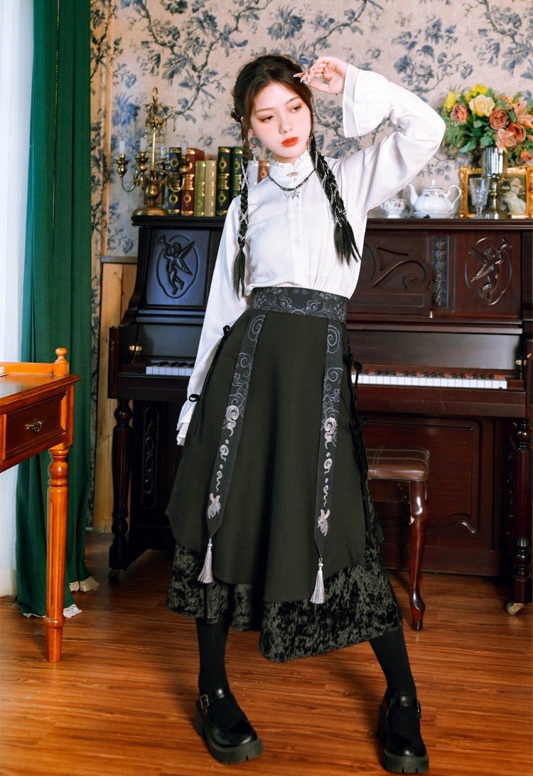 Women Black Skirt Chinese Style Velvet Dress