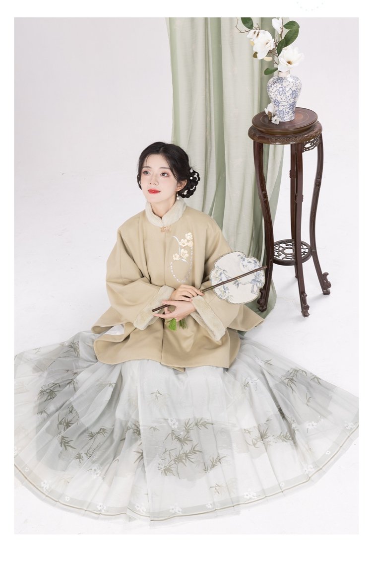 Womens Cape Chinese Woolen Cloak