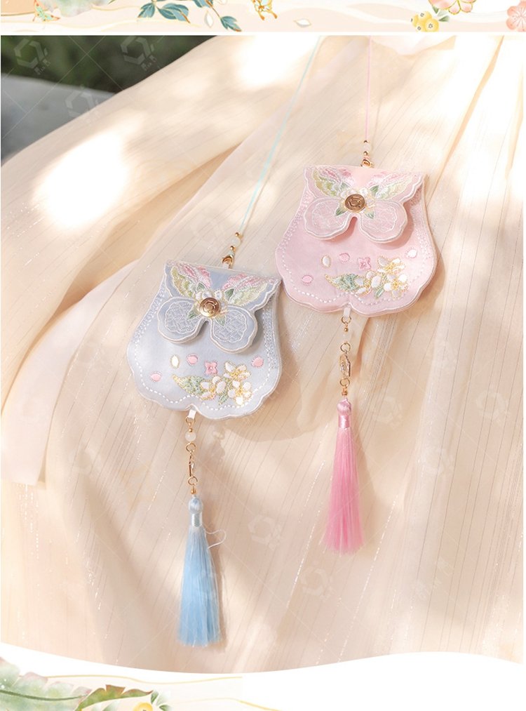 antique-chinese-sachet