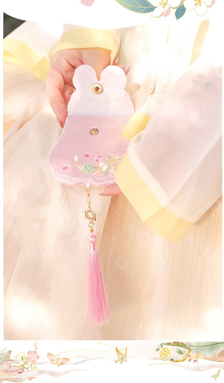 antique-chinese-sachet