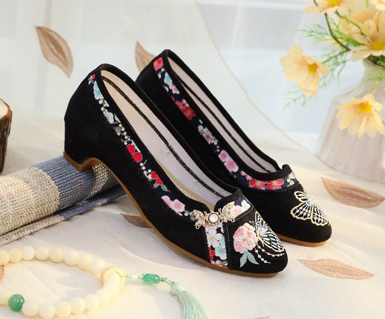 Black and red traditional embroidered flats