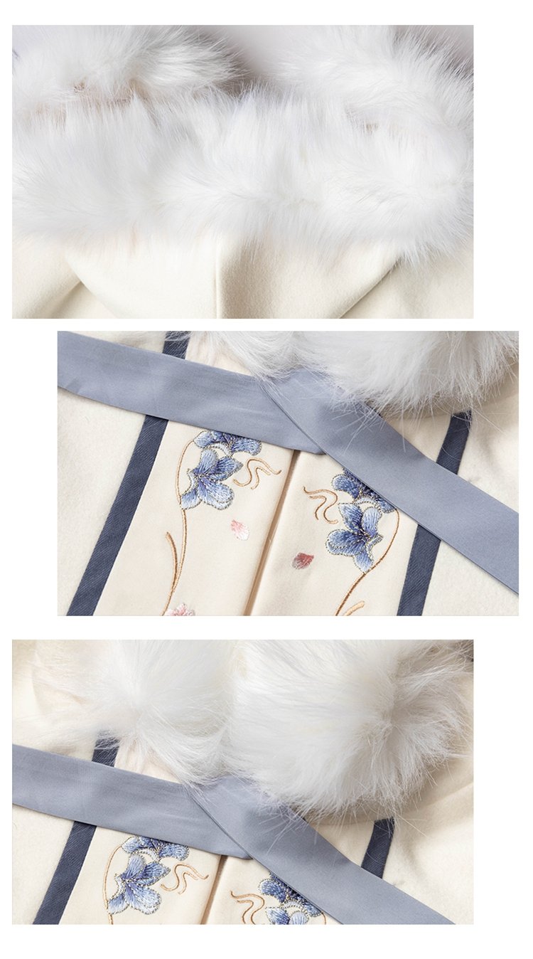 white Hanfu cloak