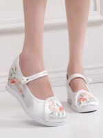 Women’s Chinese Embroidered Platform Shoes Hanfu-Style Flats - Image 4