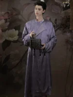 Ancient Chinese Male Hanfu Round Neck Robe - Image 2