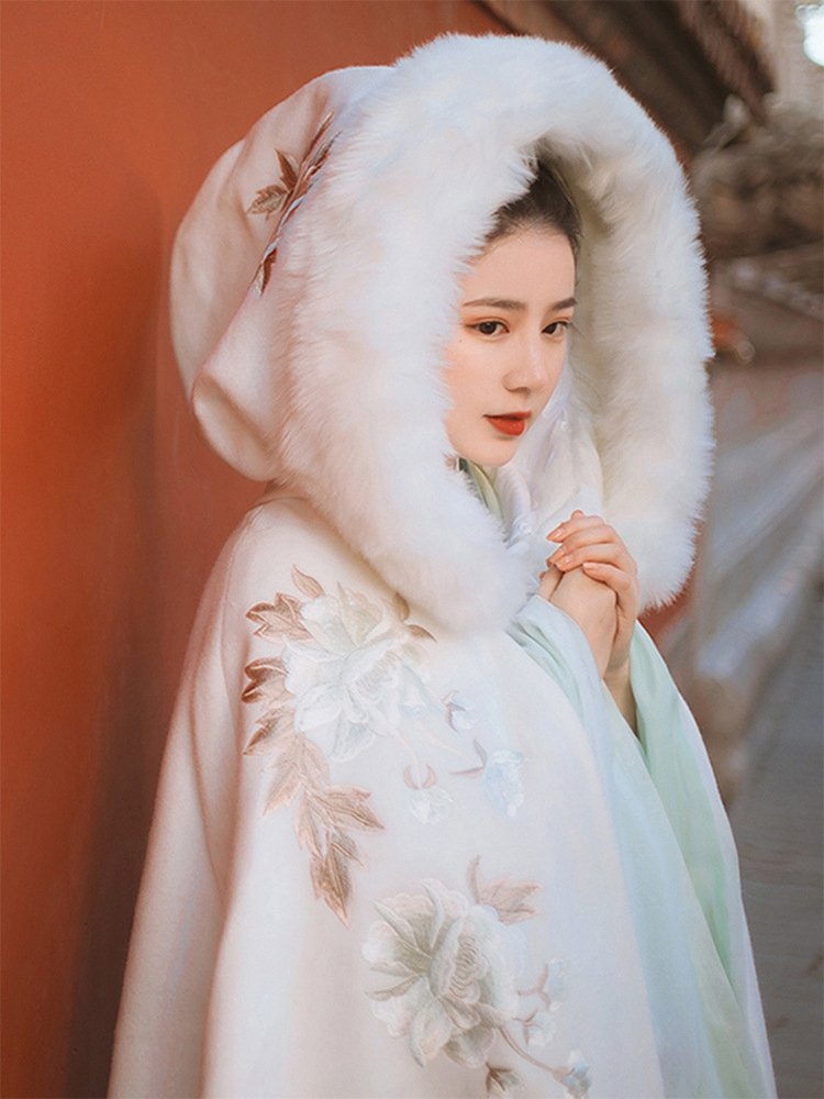 Chinese Style Winter Cape With Hood