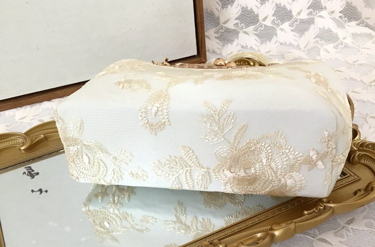 Ancient Style Crossbody Bag for Ladies