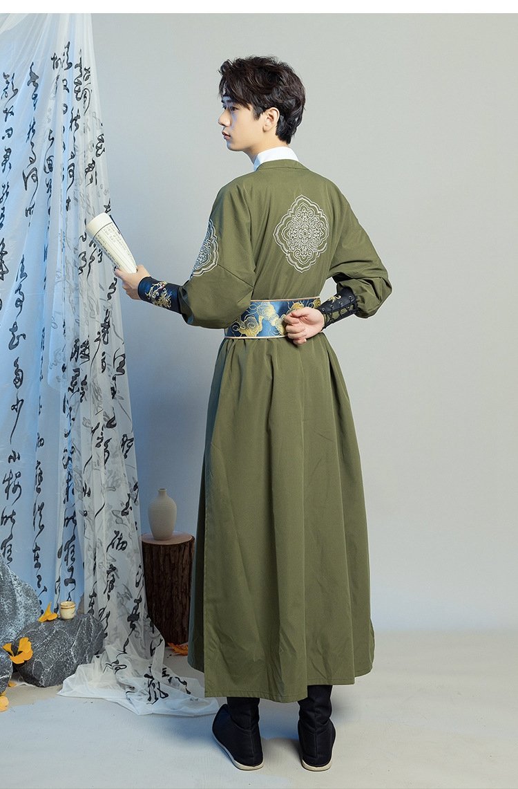 Embroidered Hanfu Man