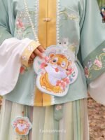 Chinese Style Hanfu Bag Antique Messenger Bag Embroidery Purse Shaped Bags