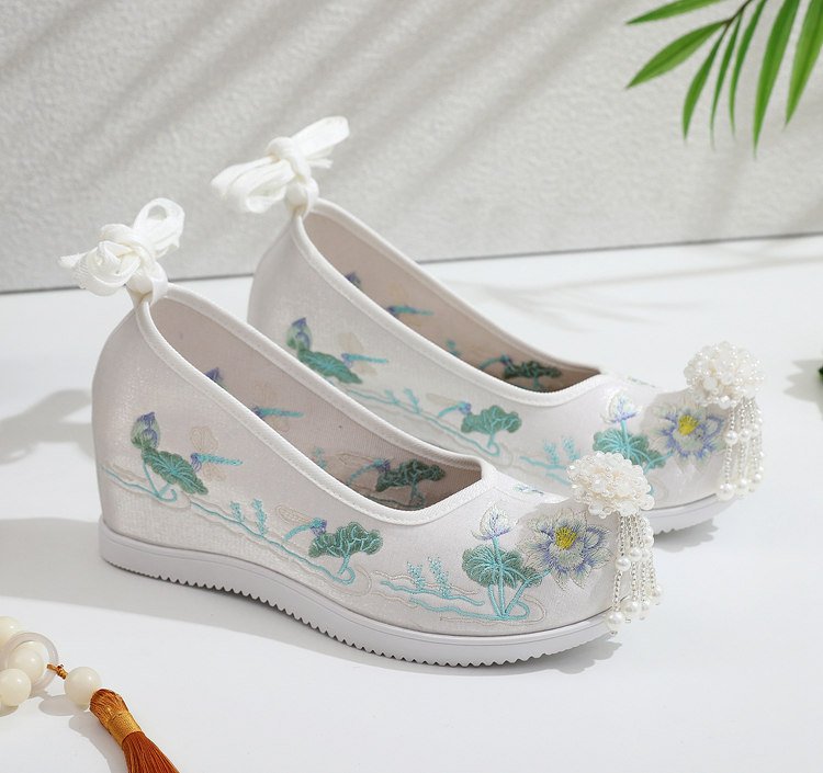 Full collection of Hanfu embroidered platform shoes