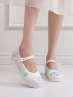 Embroidered Traditional Chinese Shoes Women Hanfu Shoes - Image 4