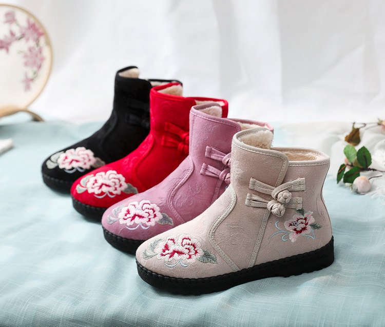 Hanfu embroidered winter boots in multiple colors