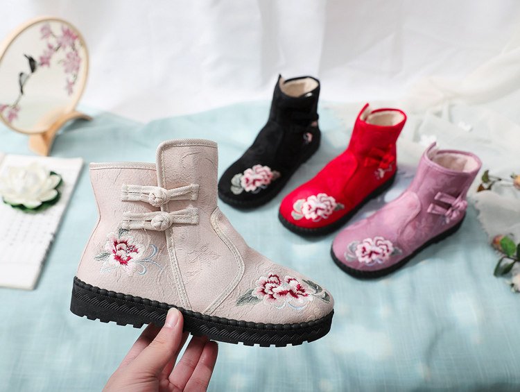 Hanfu embroidered winter boots color set