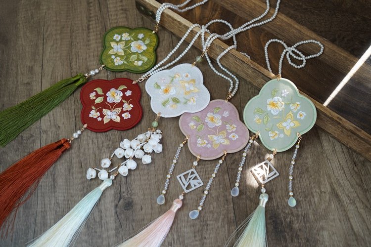 Hanfu Waist Accessories Floral Embroidered Tassel Pendants