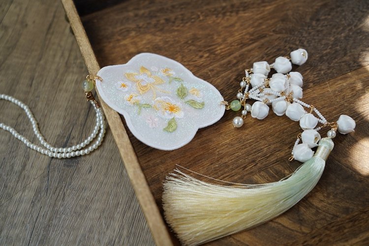 Hanfu Waist Accessories Floral Embroidered Tassel Pendants