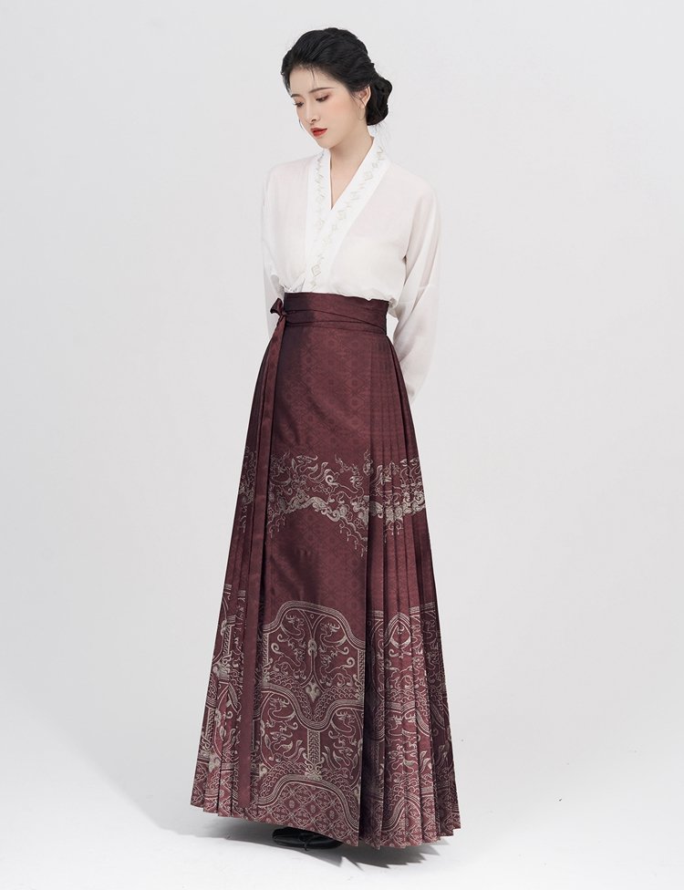 Hundred-Fold Skirt Ming Dynasty Hanfu