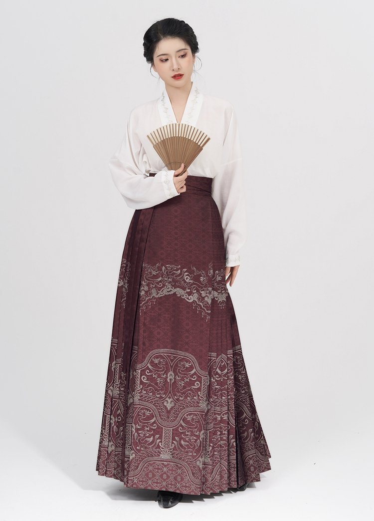 Hundred-Fold Skirt Ming Dynasty Hanfu