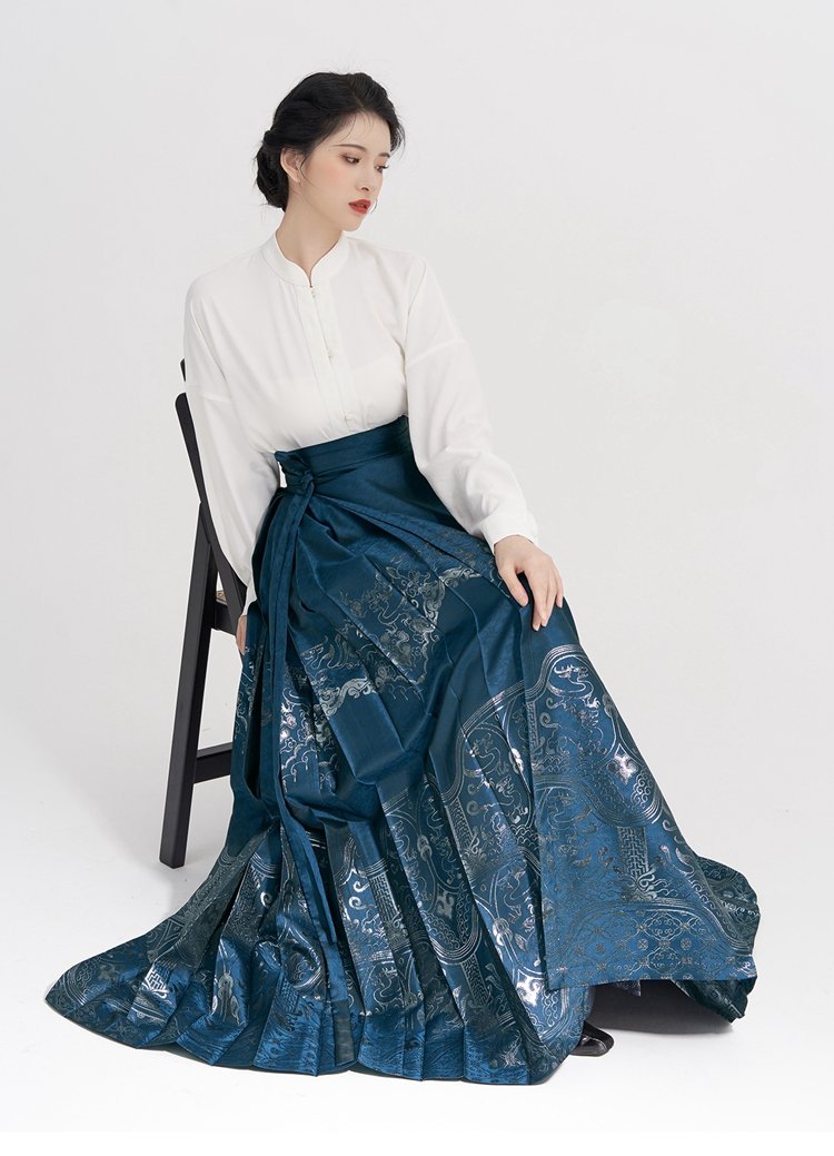 Hundred-Fold Skirt Ming Dynasty Hanfu