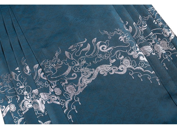 Hundred-Fold Skirt Ming Dynasty Hanfu