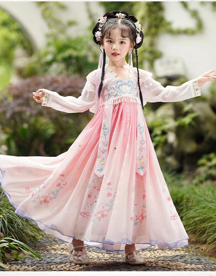Girl in pink Hanfu dress front view