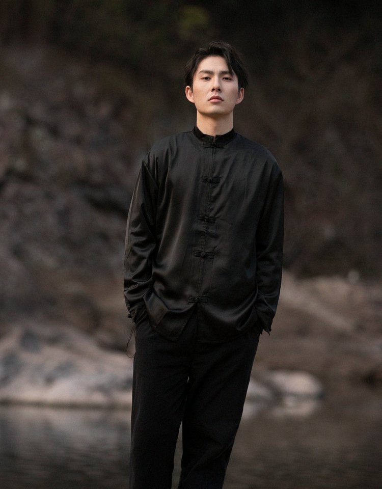 Chinese Style Long-Sleeved Shirt for Modern Men