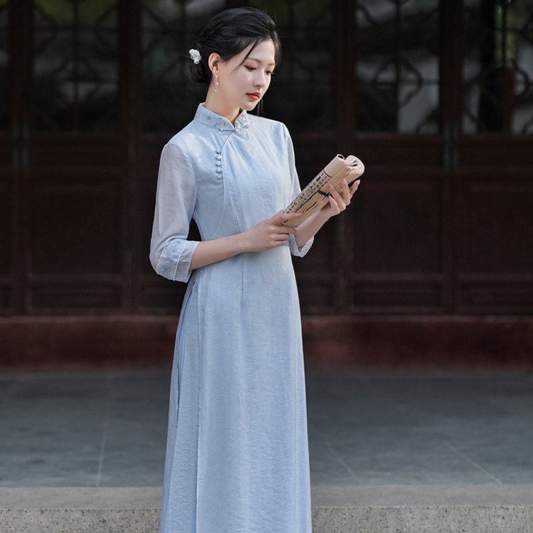 Close-up portrait of woman in Mandarin Collar Hanfu Dress