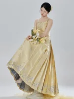 Ming Dynasty Brocade Mamian Skirt Two-Piece Hanfu Set - Image 2