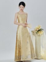 Ming Dynasty Brocade Mamian Skirt Two-Piece Hanfu Set - Image 4