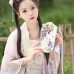 Exquisite Embroidered Mobile Phone Bag Women’s Crossbody Wallet