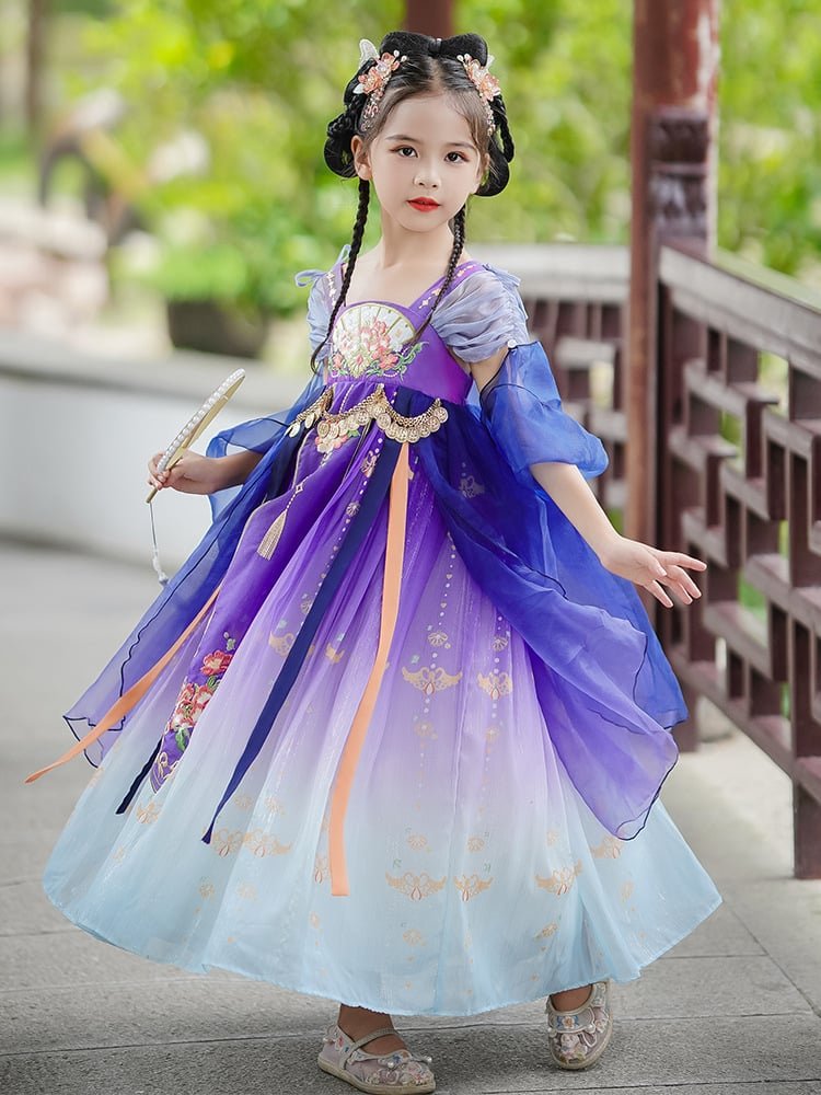 Girl wearing a full-length purple oriental Hanfu princess dress