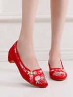 Women’s Traditional Chinese Embroidered Flats Hanfu-Style Shoes - Image 4