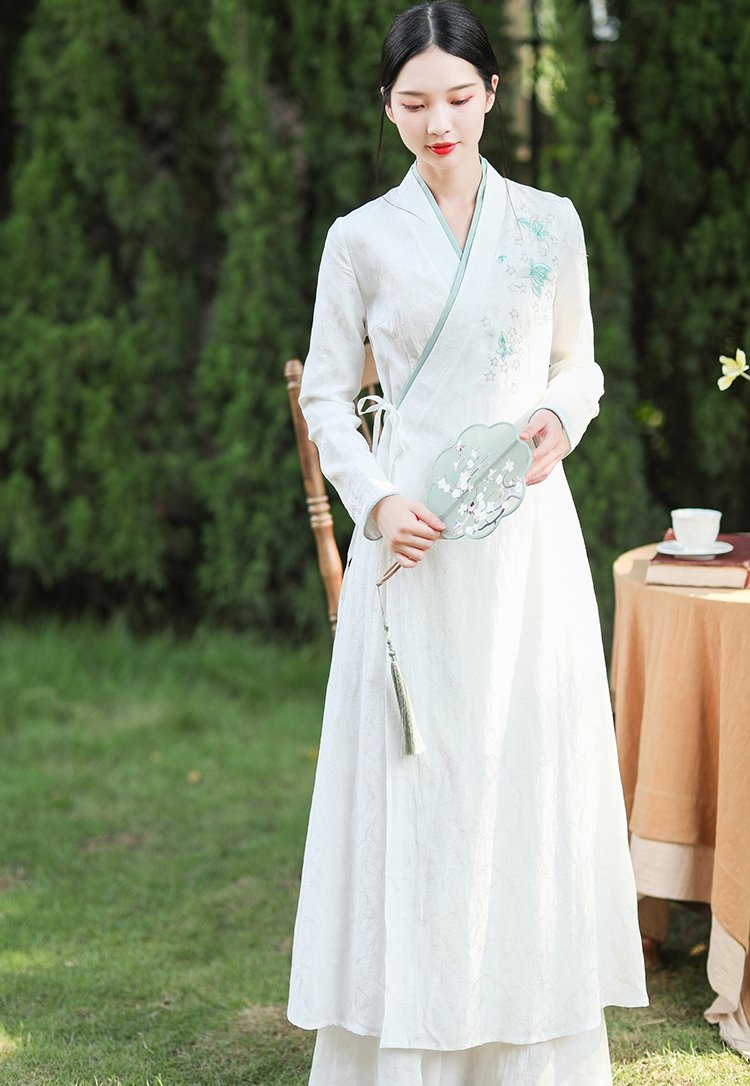 Model wearing silk linen Hanfu dress in garden scene