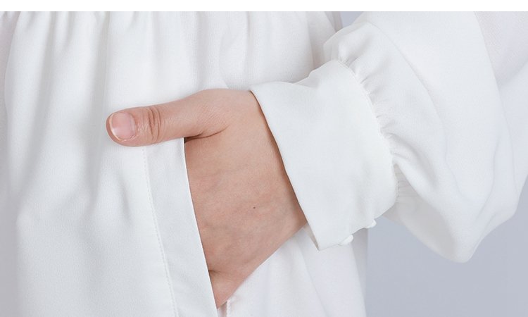 sleeve close-up of silk linen tai chi outfit for women