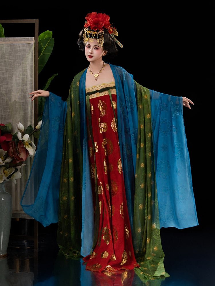 Tang dynasty princess Hanfu dress in blue and green wide-sleeve robe
