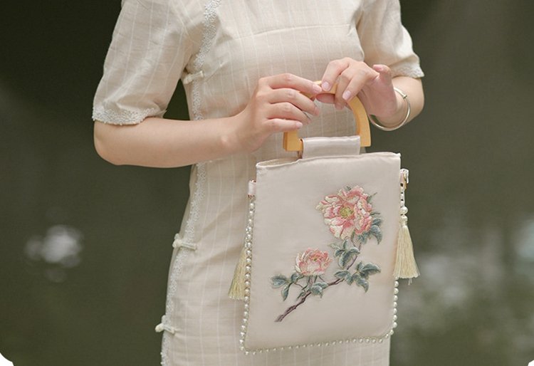 Women's Hand Embroidery Bag
