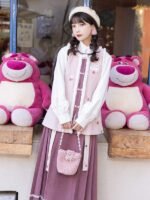 Chinese Ming Dynasty Women Hanfu In Winter