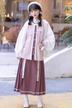 Chinese Ming Dynasty Women Hanfu In Winter - Image 4
