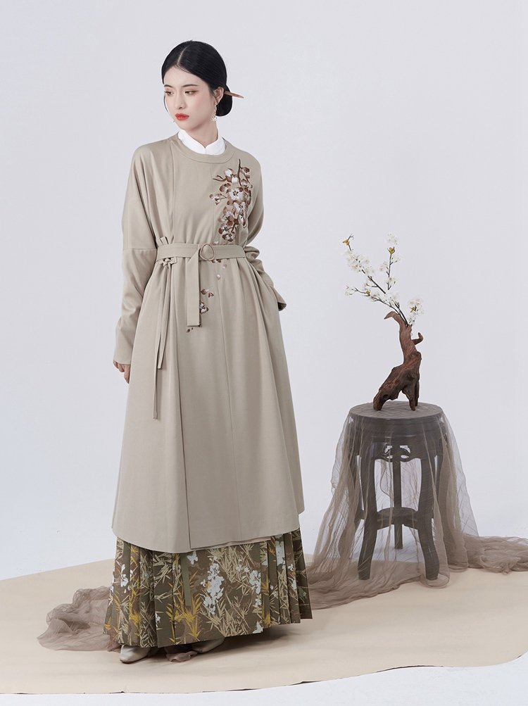 Chinese Style Clothing Embroidered Ming Dynasty Hanfu