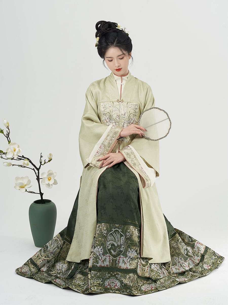 Chinese Traditional Clothing Embroidered Hanfu Set