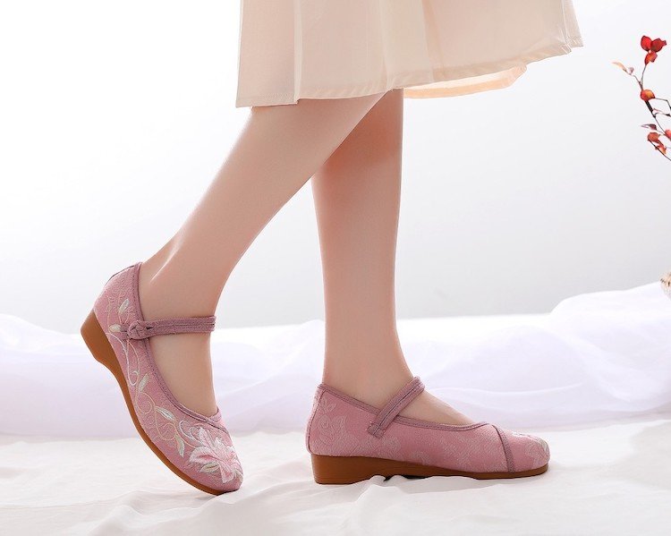 Chinese Women's Shoes Embroidered Hanfu Shoes