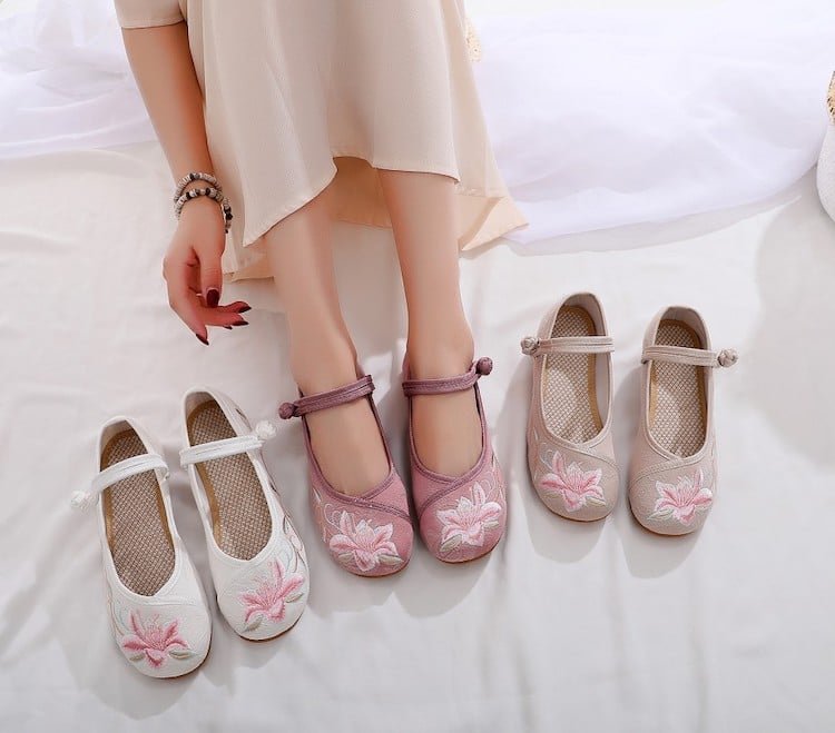 Chinese Women's Shoes Embroidered Hanfu Shoes