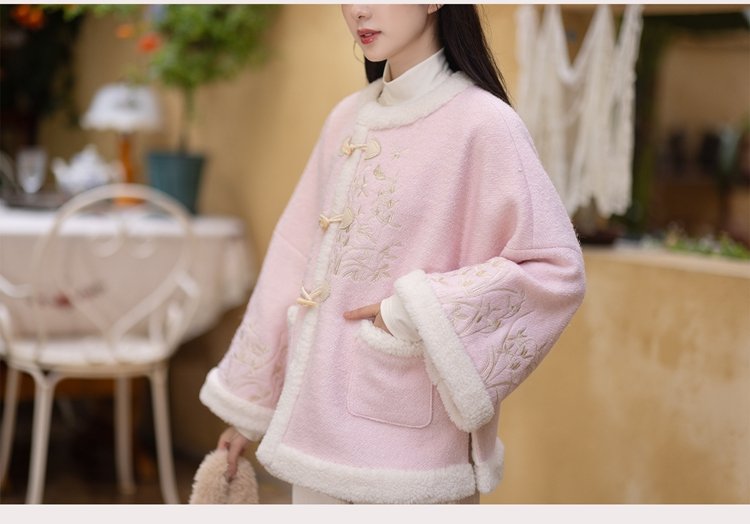 Embroidered Winter Hanfu Coat Women