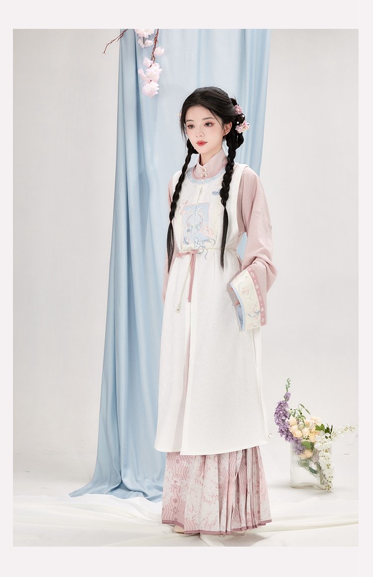 Ming Dynasty Clothing Fashion Hanfu Dress Women