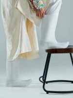Ancient Chinese White Canvas Boots for Men – Flat Sole Hanfu Footwear for Festivals & Cosplay - Image 4