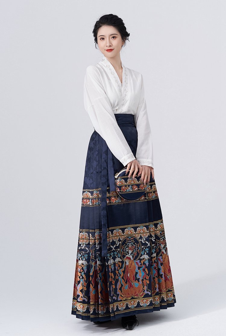 Ming Dynasty Hanfu Skirt