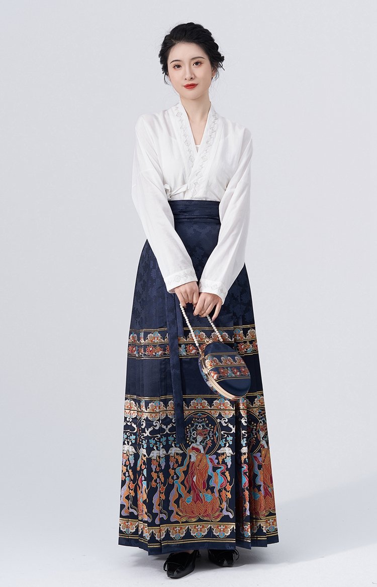 Ming Dynasty Hanfu Skirt
