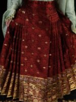 Ming Dynasty Clothes Set – Embroidered Yuanlingpao & Horse Face Skirt - Image 7