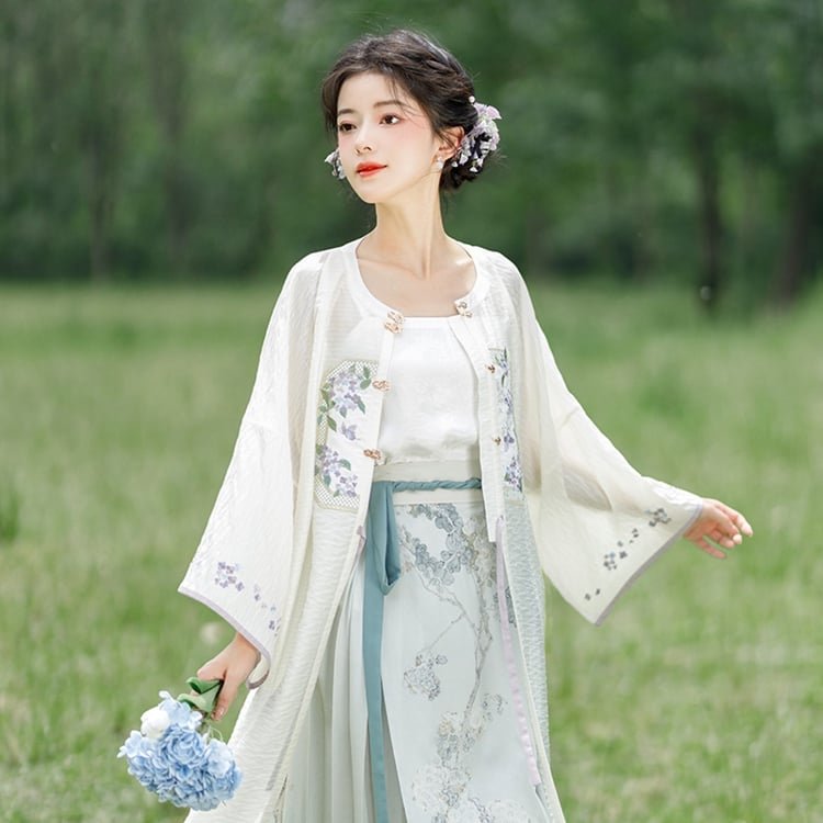 Modern Hhanfu Style Dress Embroidery