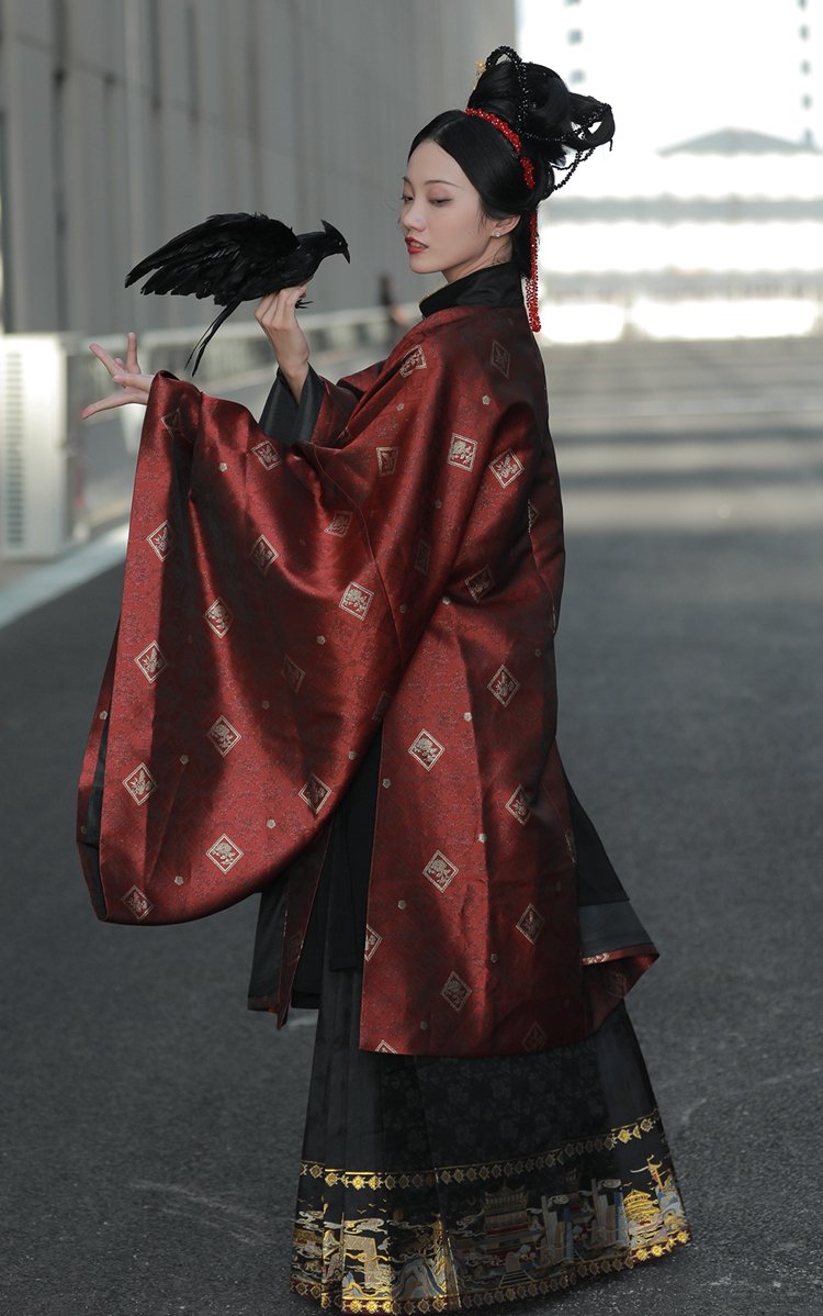 Ming Dynasty Traditional Hanfu Clothing