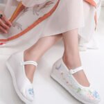 Embroidered Traditional Chinese Shoes Women Hanfu Shoes